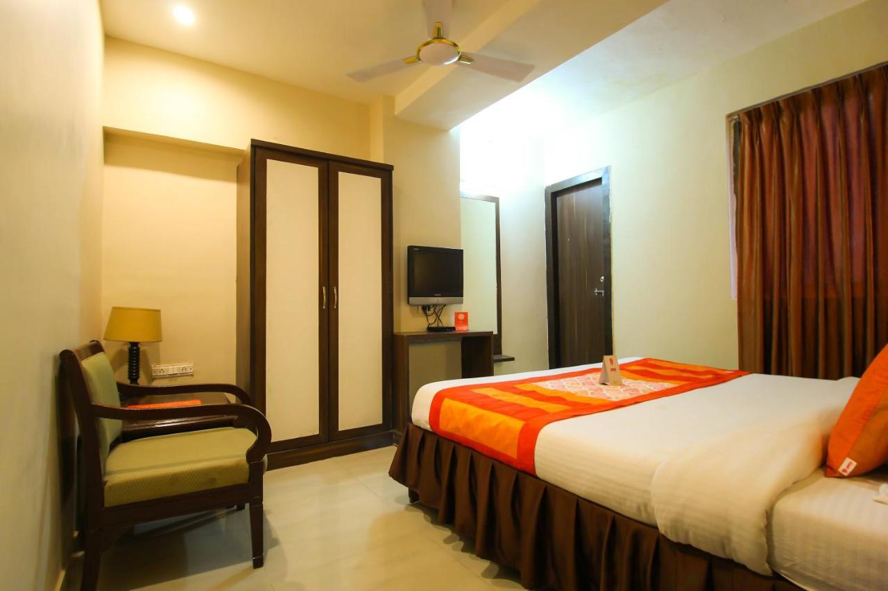Oyo 8786 Hotel Maan Residency Ahmedabad Exterior foto